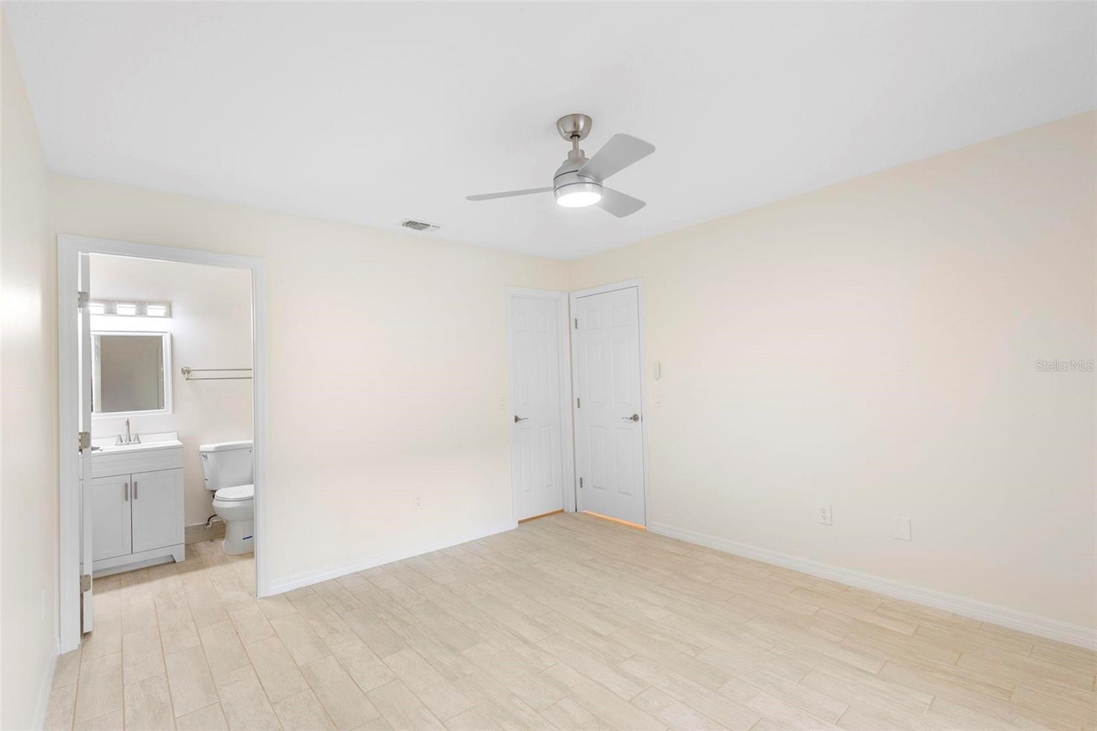 Image 13 of 27 For 3558 Forest Branch Drive B