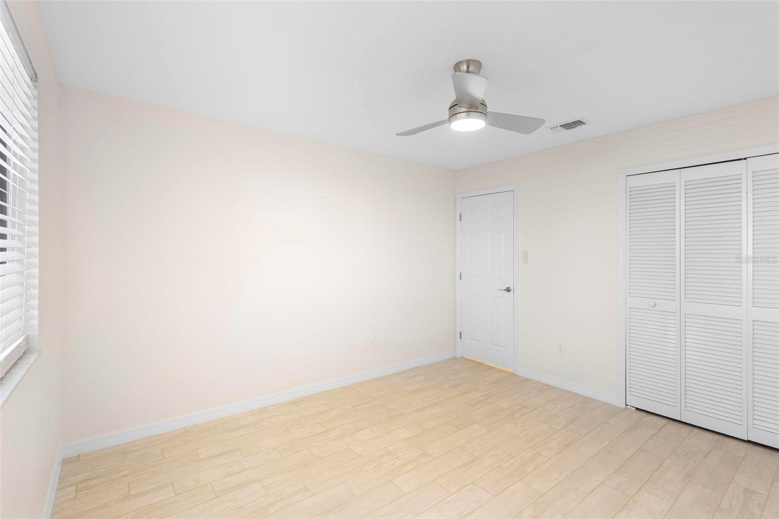 Image 20 of 27 For 3558 Forest Branch Drive B