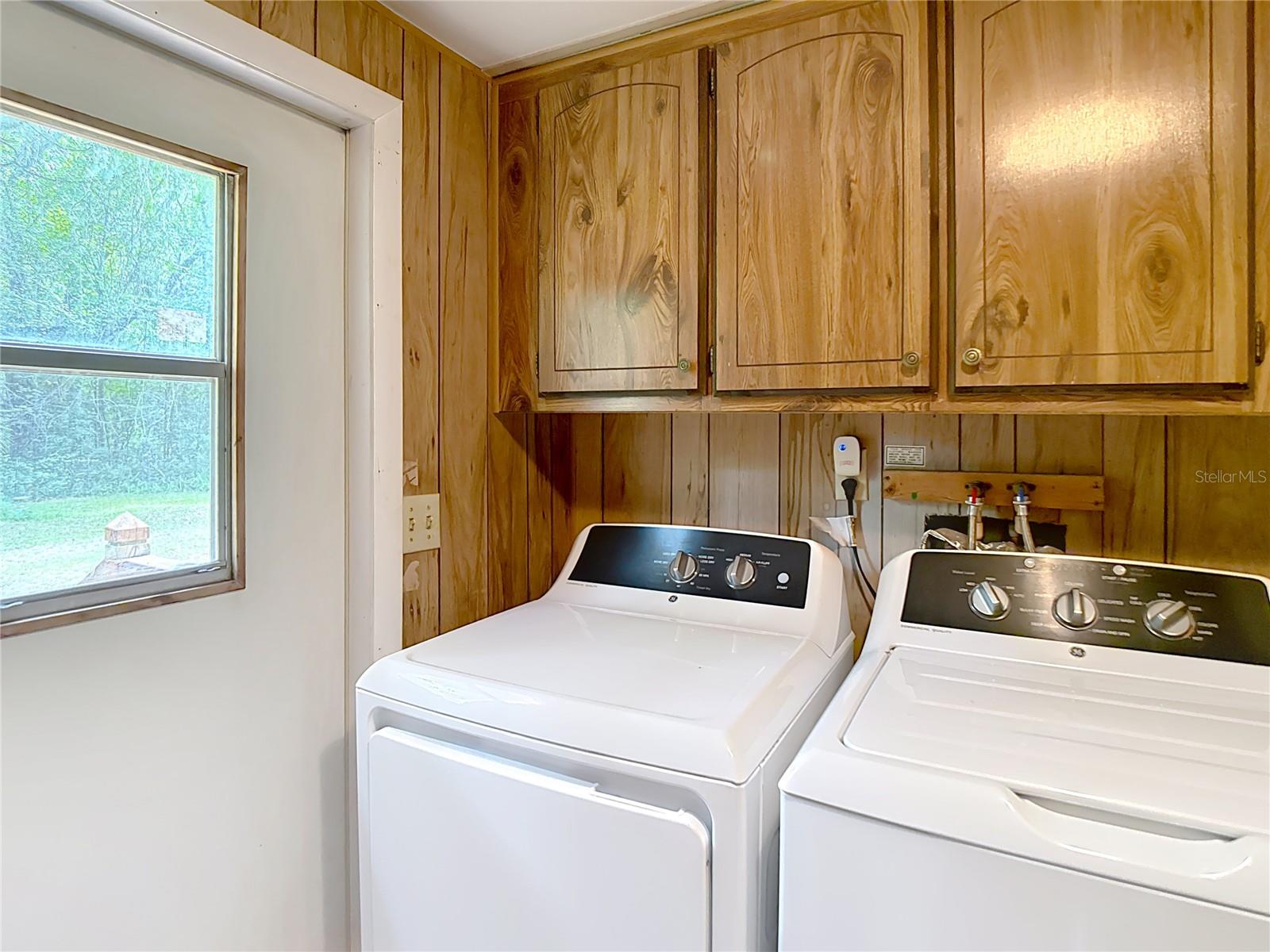 Image 45 of 70 For 16303 75th Street