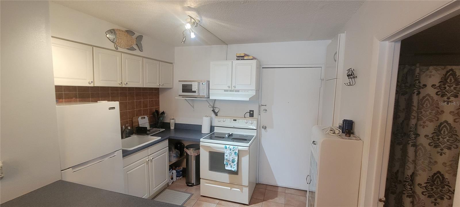 Image 3 of 23 For 3727 S Atlantic Ave  Unit # 217