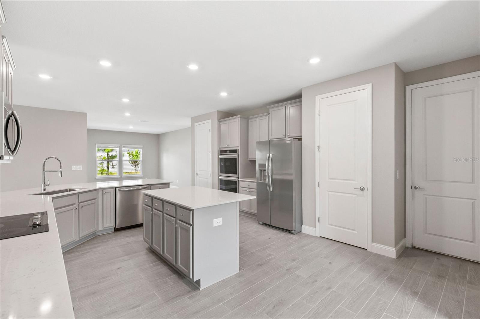 Image 11 of 52 For 4155 Clifden Drive
