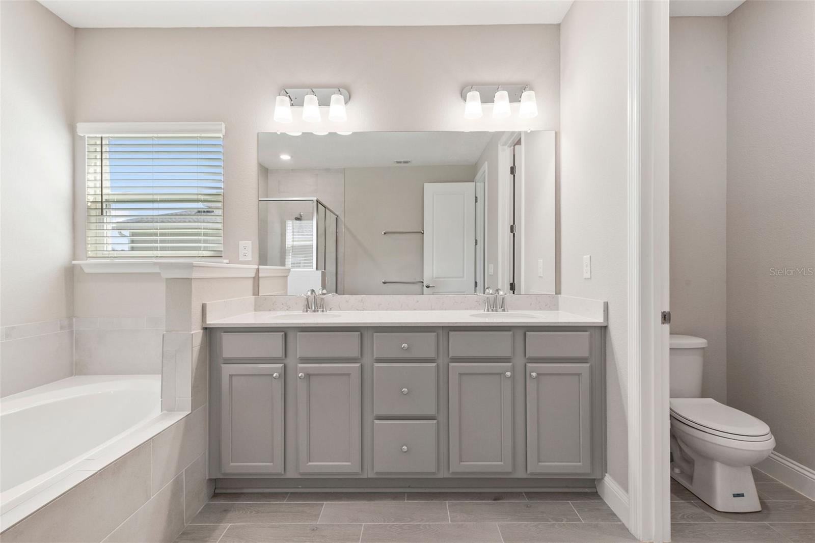 Image 22 of 52 For 4155 Clifden Drive