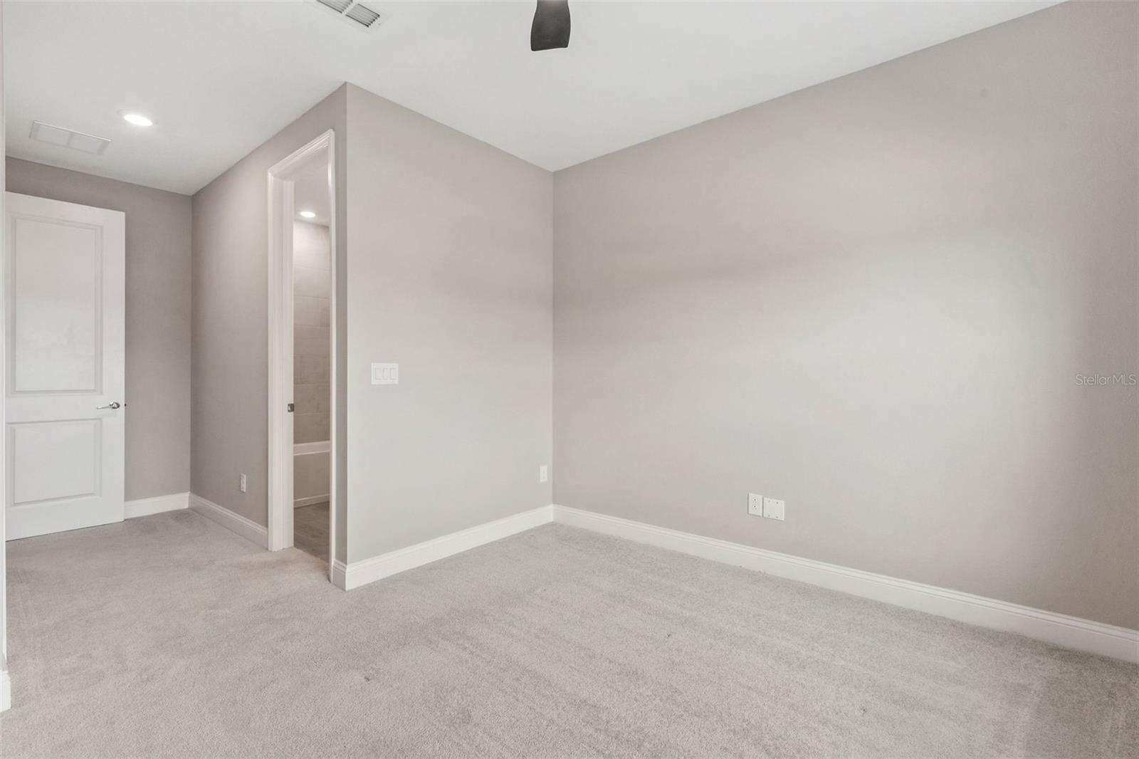 Image 26 of 52 For 4155 Clifden Drive