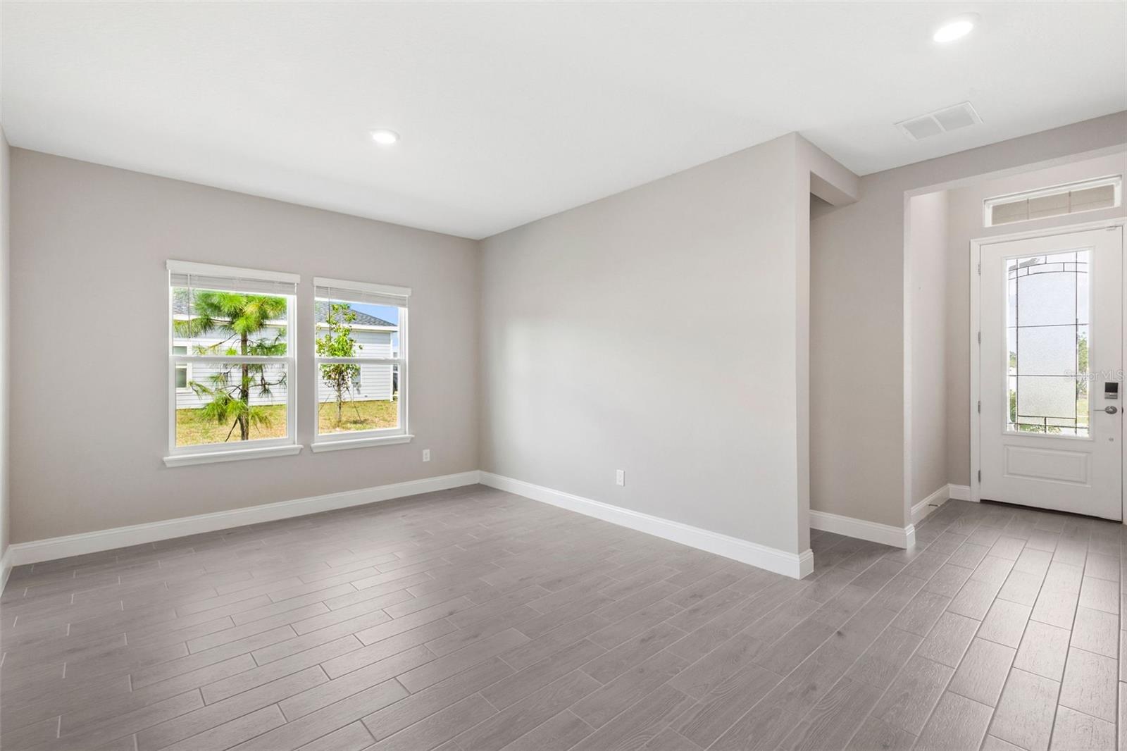 Image 4 of 52 For 4155 Clifden Drive