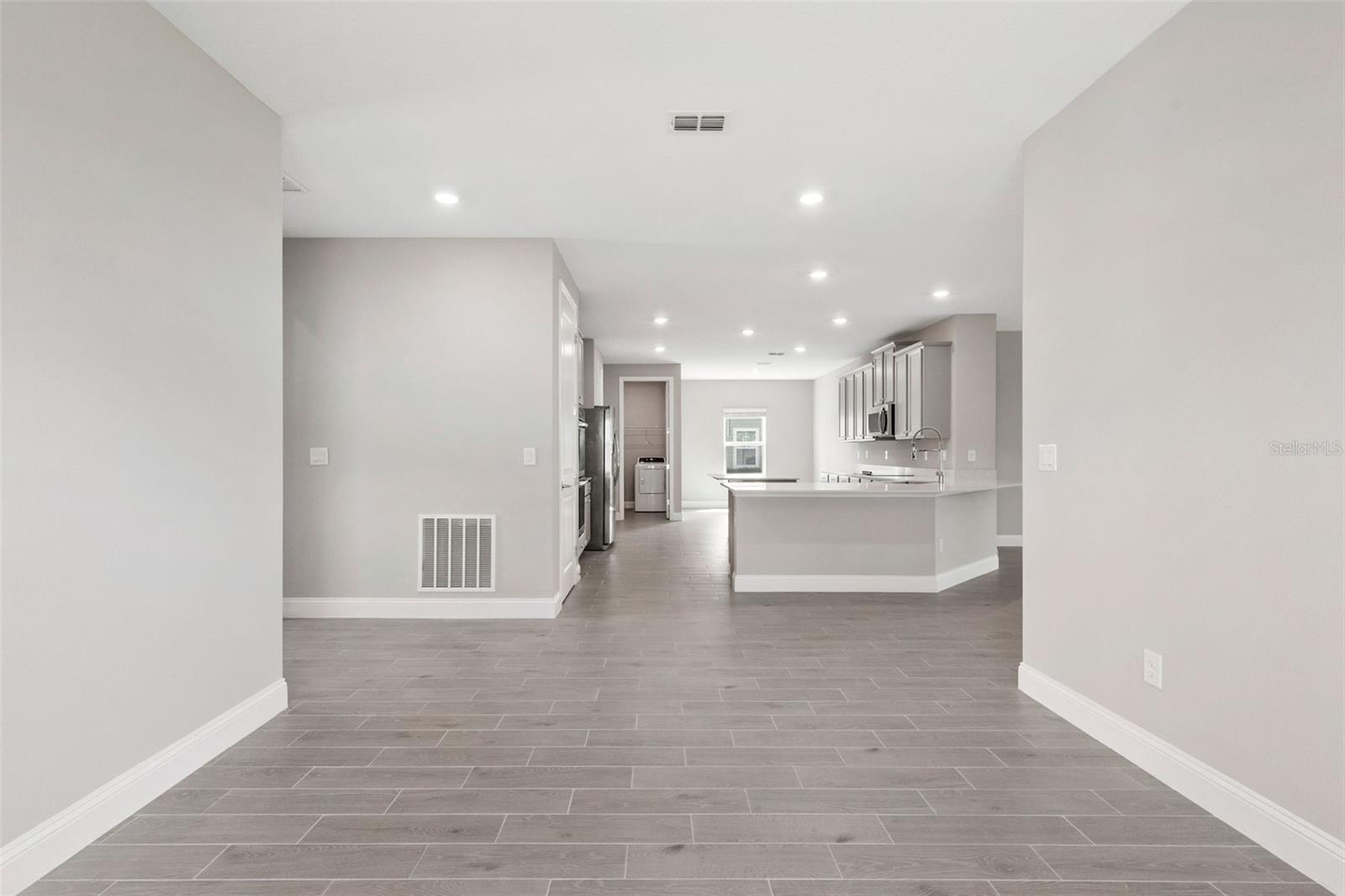 Image 5 of 52 For 4155 Clifden Drive