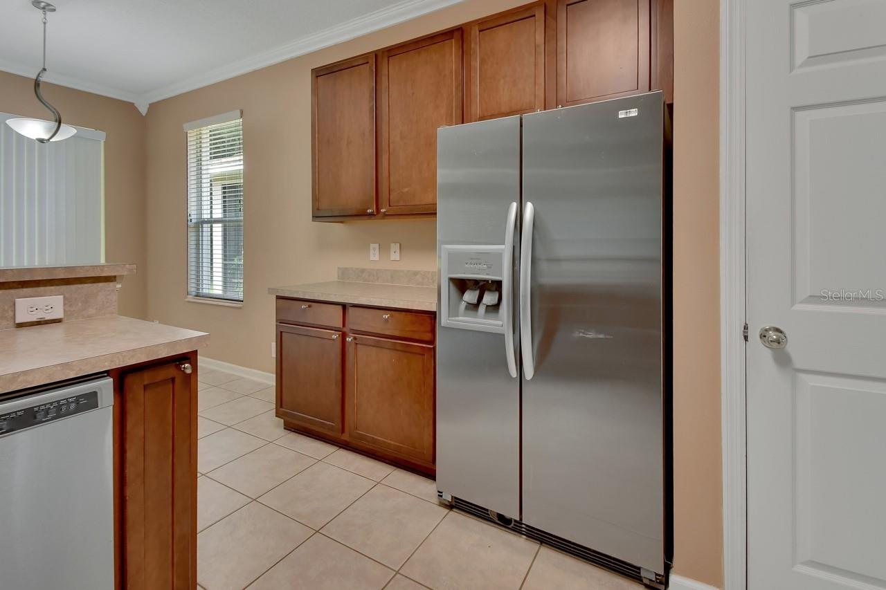 Image 10 of 57 For 615 Ravenshill Way