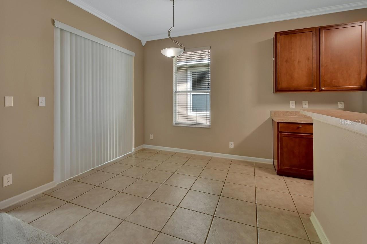 Image 14 of 57 For 615 Ravenshill Way
