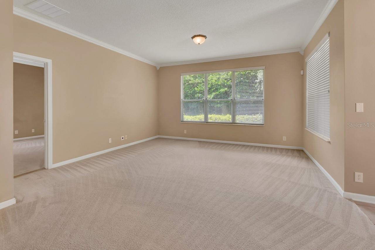 Image 17 of 57 For 615 Ravenshill Way
