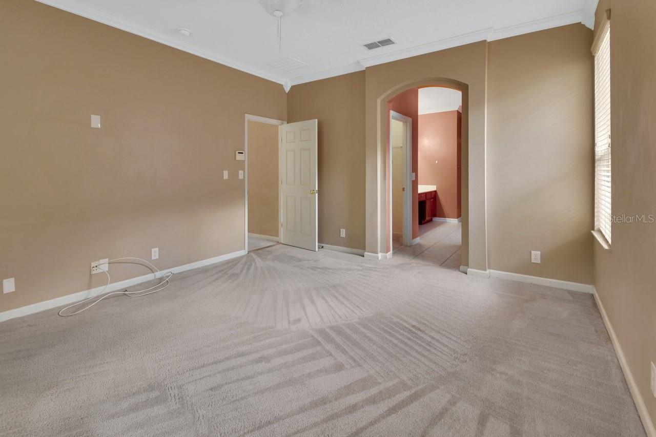 Image 19 of 57 For 615 Ravenshill Way