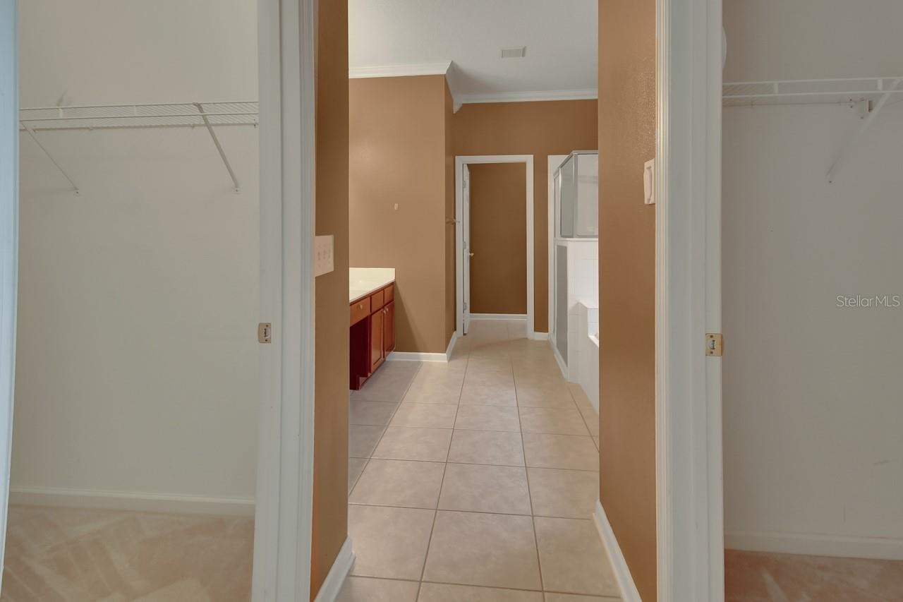 Image 20 of 57 For 615 Ravenshill Way