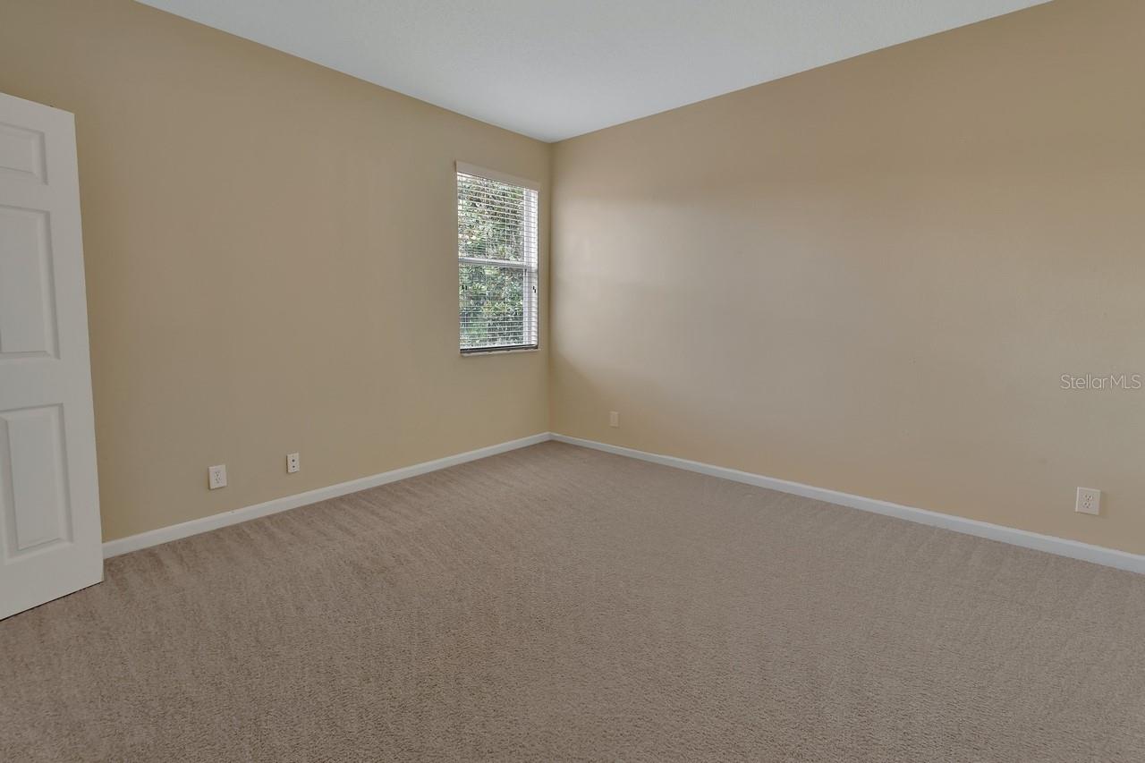 Image 34 of 57 For 615 Ravenshill Way