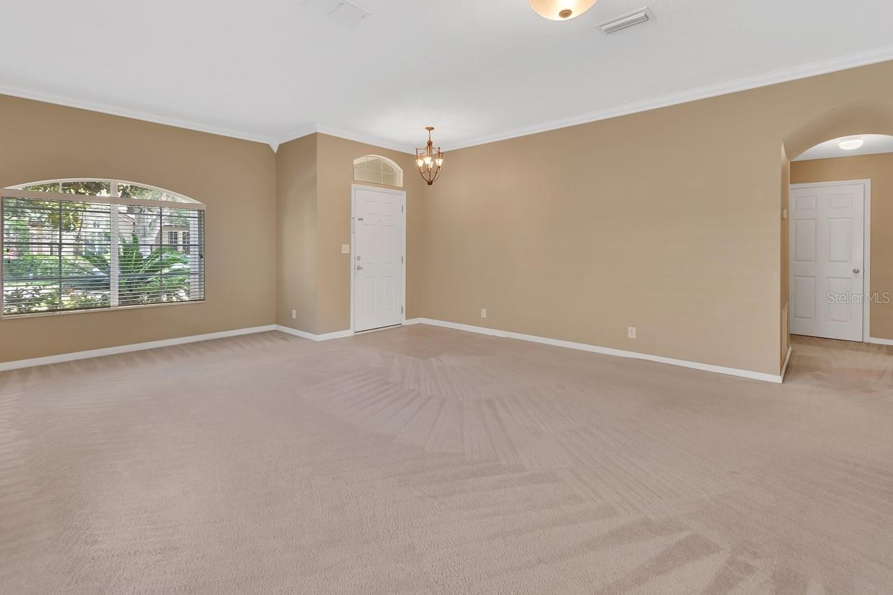 Image 6 of 57 For 615 Ravenshill Way