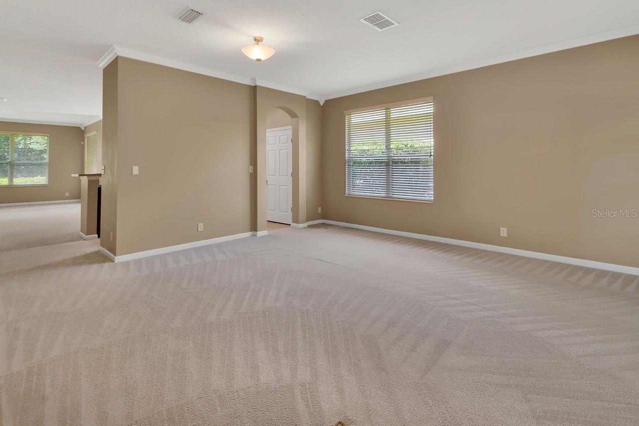 Image 8 of 57 For 615 Ravenshill Way