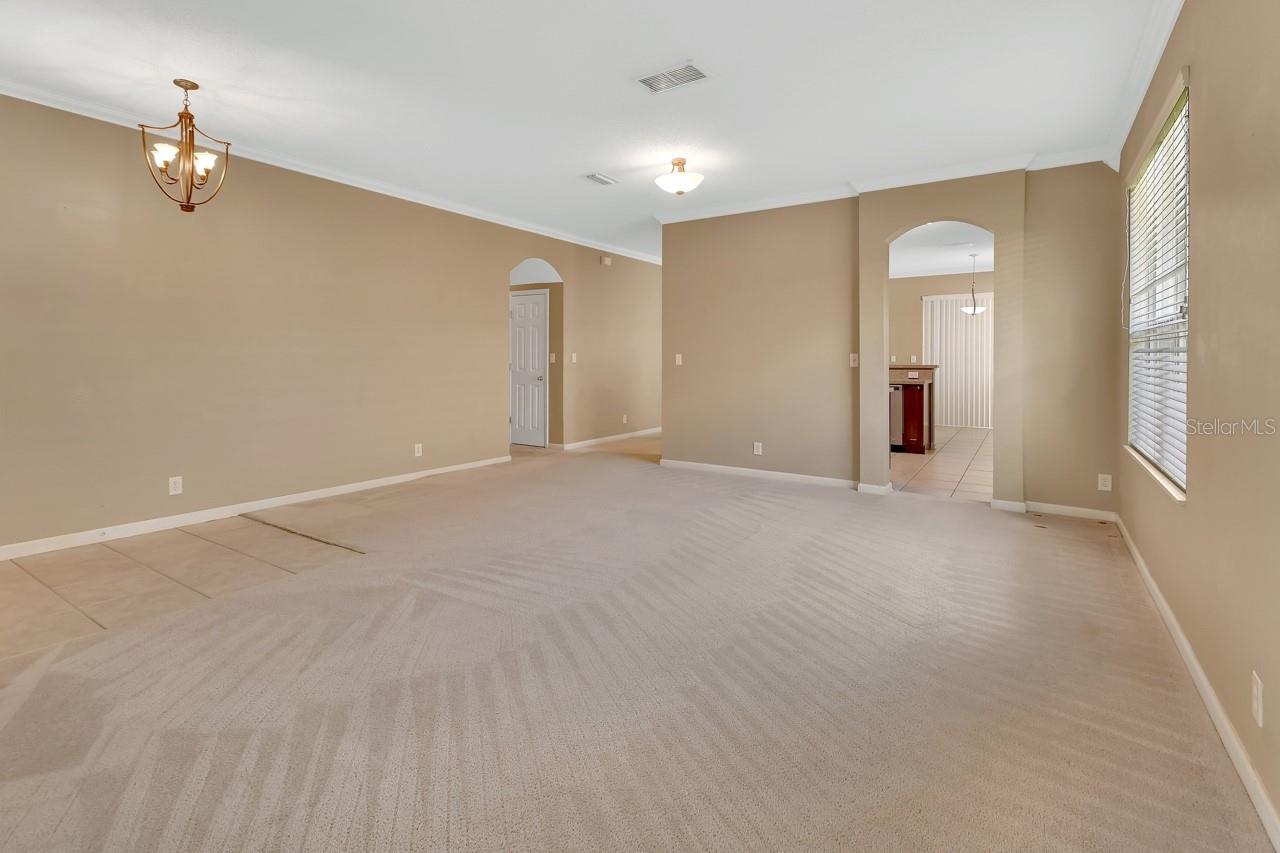 Image 9 of 57 For 615 Ravenshill Way