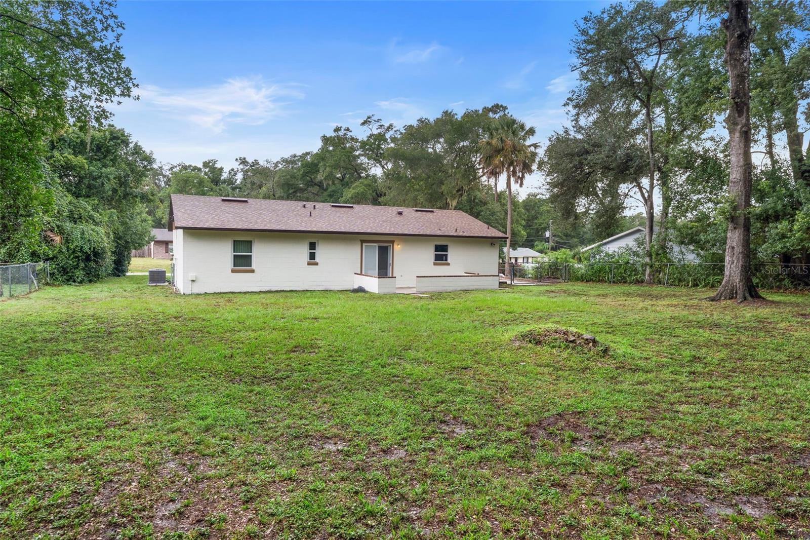 Image 17 of 34 For 1940 Tanglewood Drive