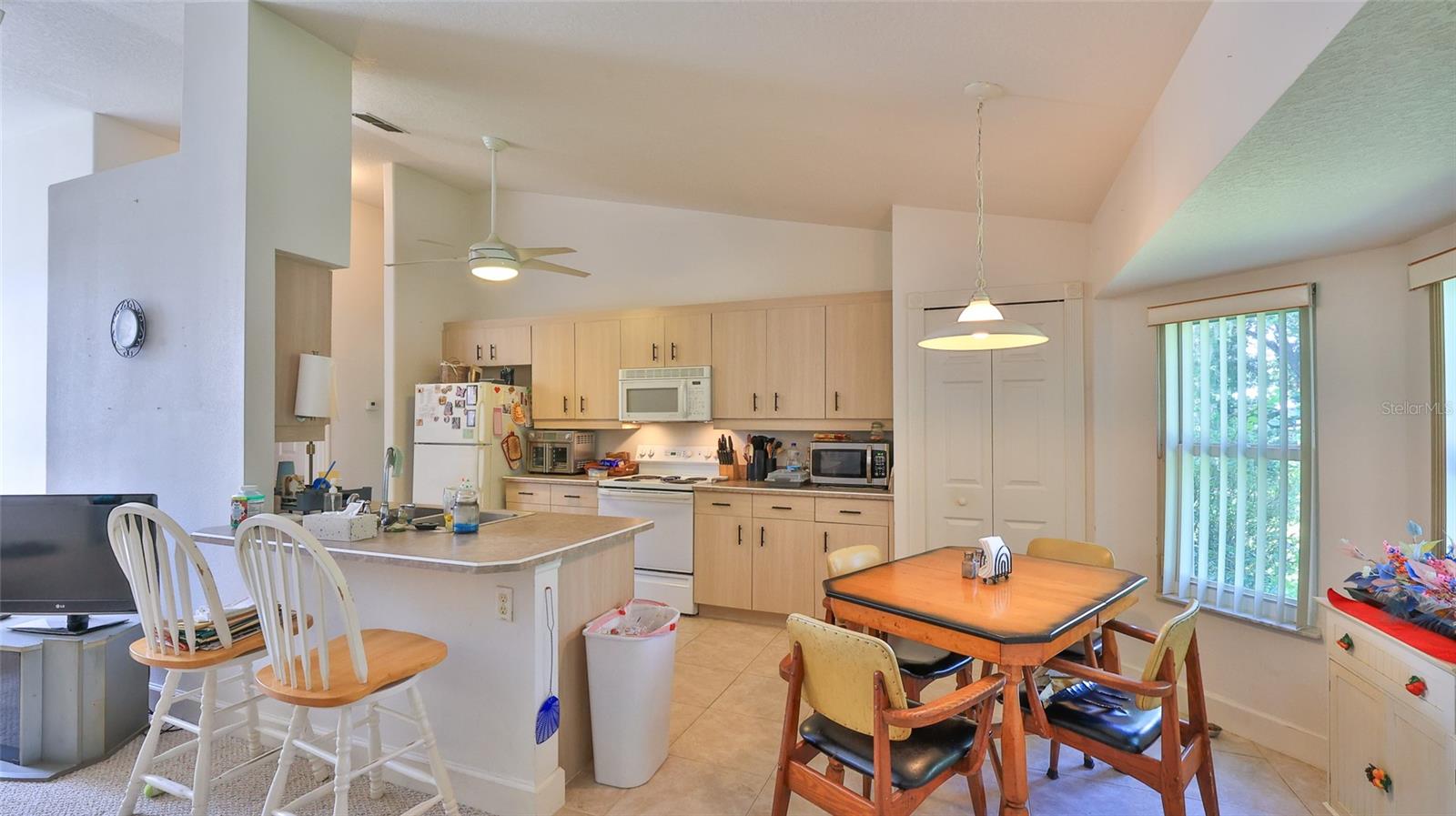 Image 12 of 30 For 761 Tumblebrook Drive