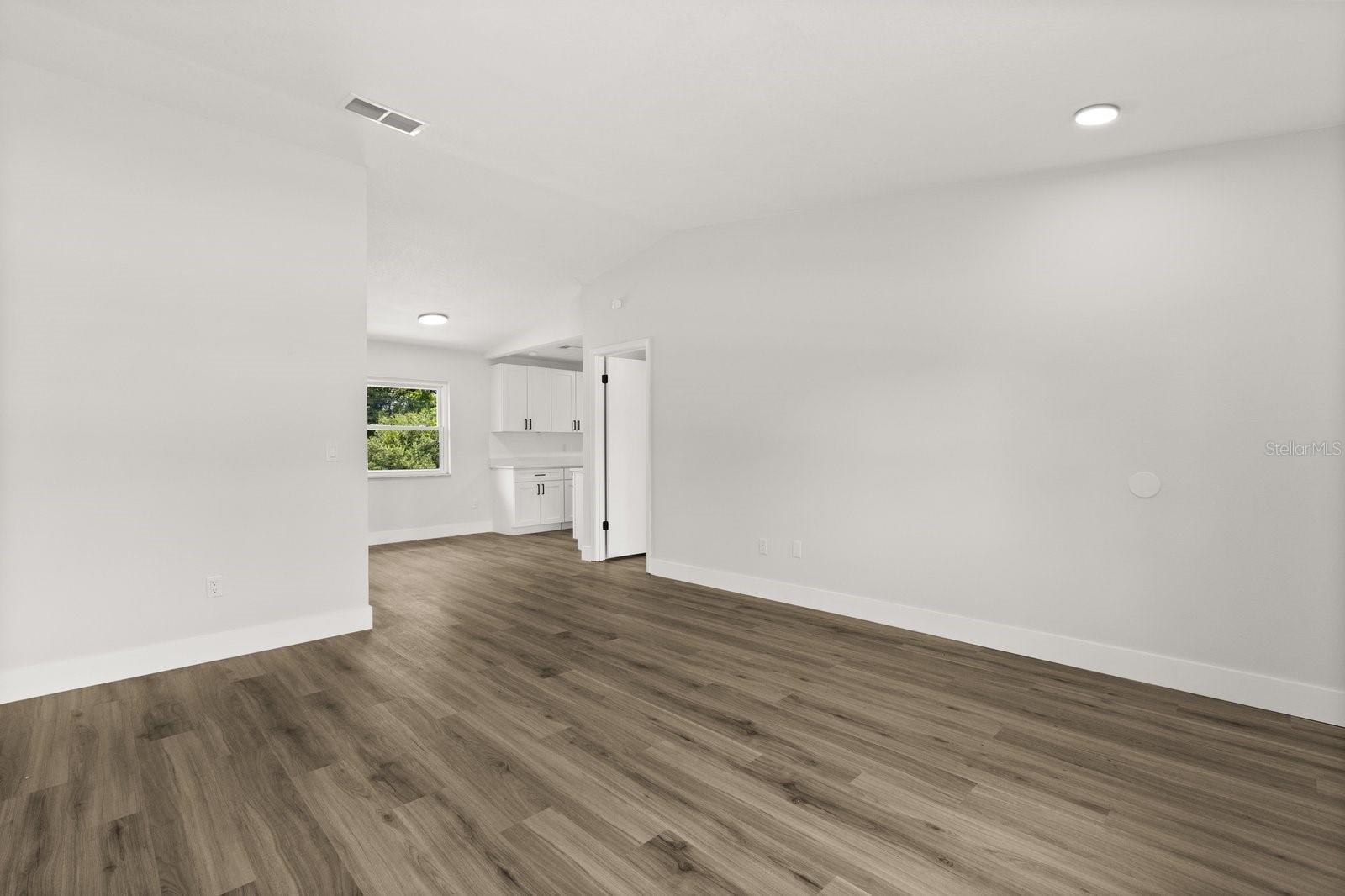 Image 3 of 15 For 3024 India Boulevard