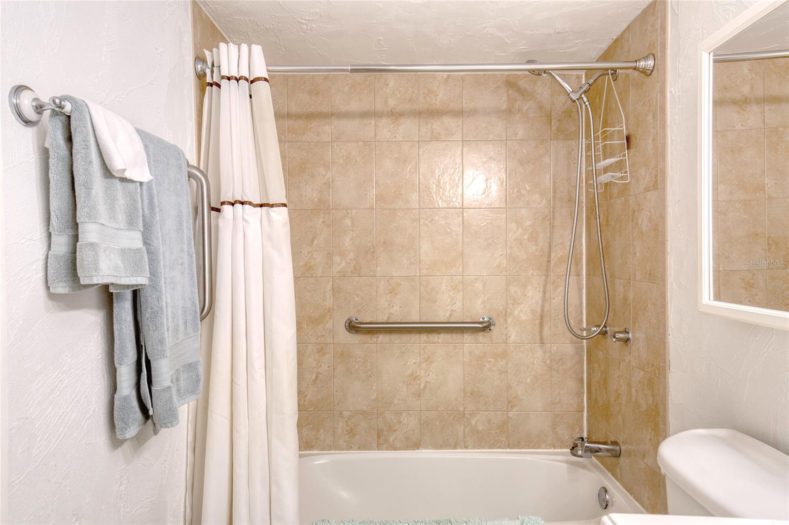 Image 18 of 39 For 329 Wilder Boulevard C103