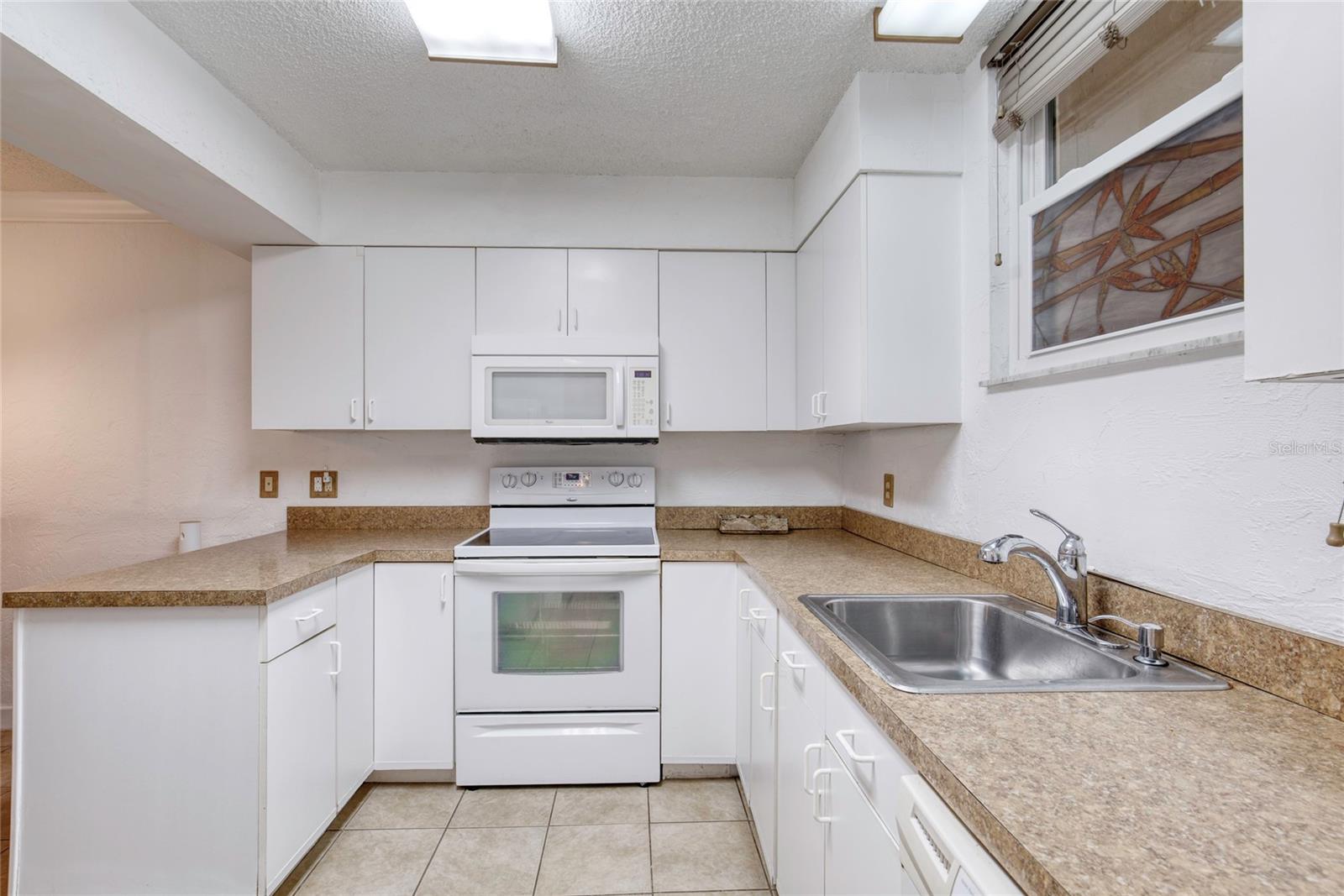 Image 8 of 39 For 329 Wilder Boulevard C103