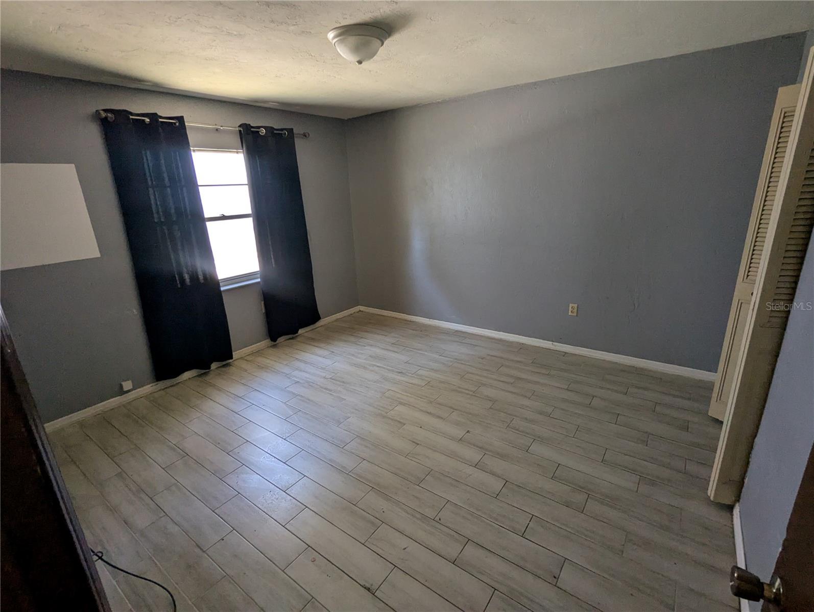Image 10 of 17 For 830 Clake Street