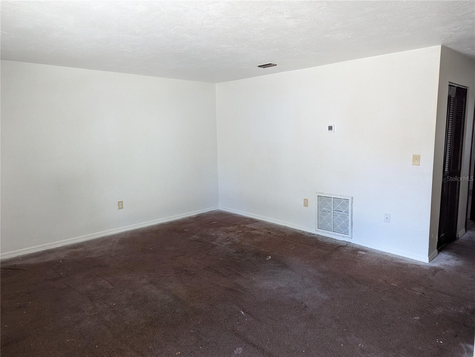 Image 17 of 17 For 830 Clake Street