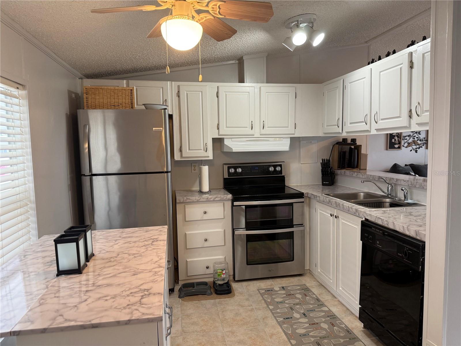 Image 3 of 30 For 2402 Prestige Drive