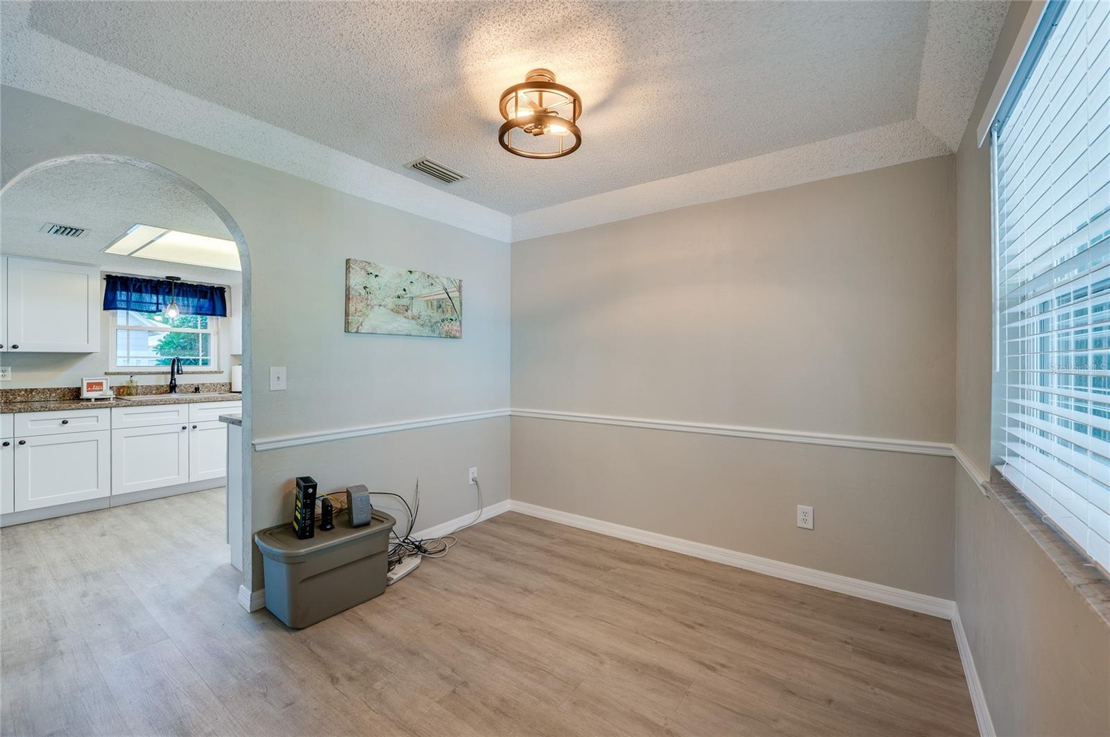 Image 15 of 46 For 912 Tree Garden Drive