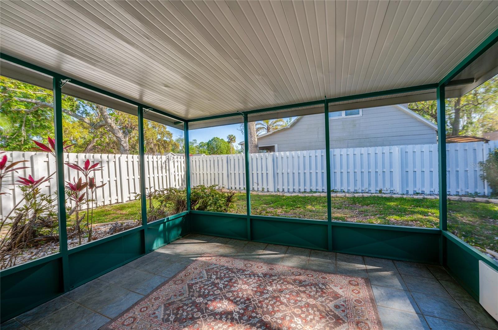 Image 22 of 46 For 912 Tree Garden Drive