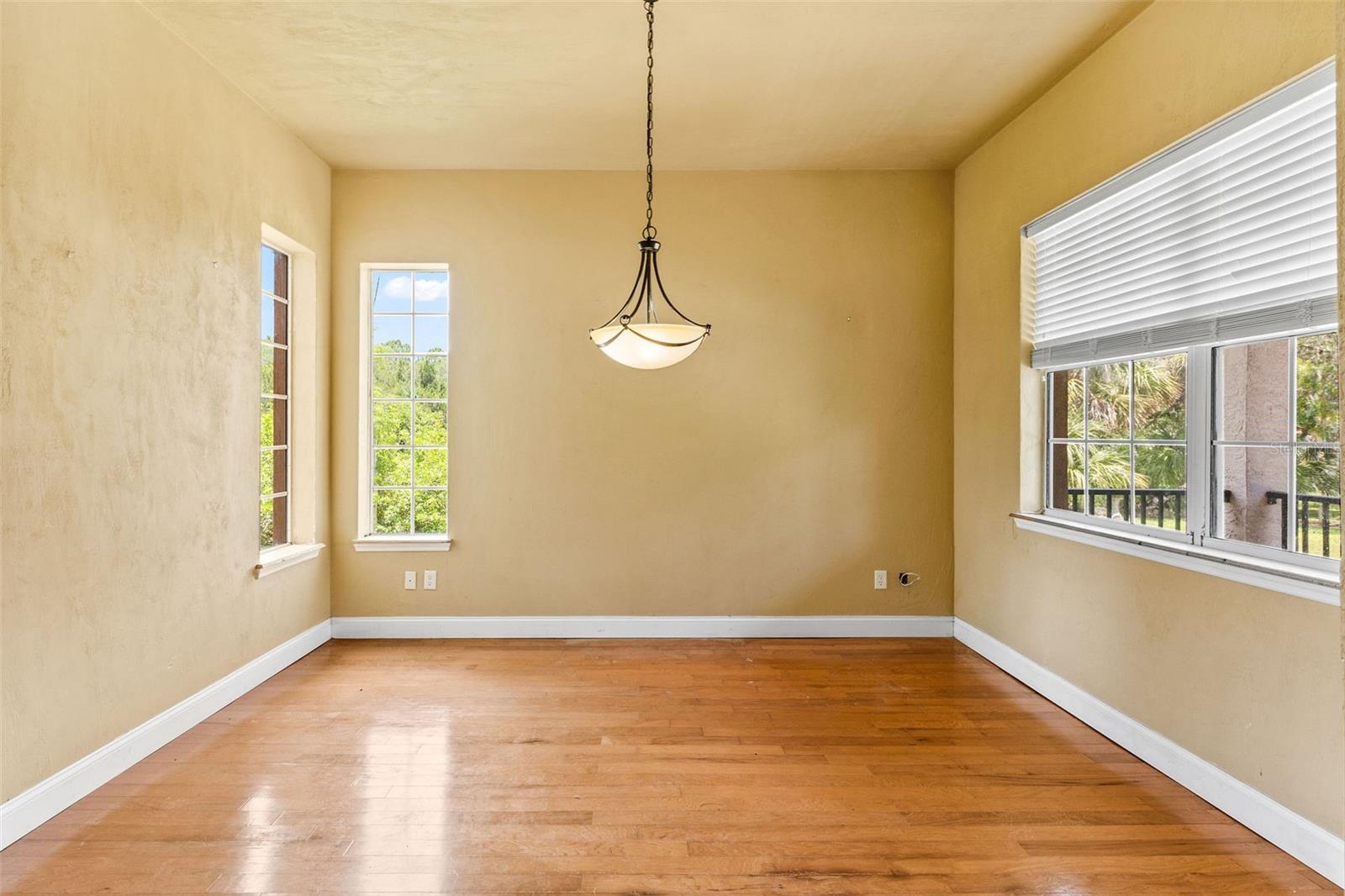Image 3 of 80 For 530 West Street