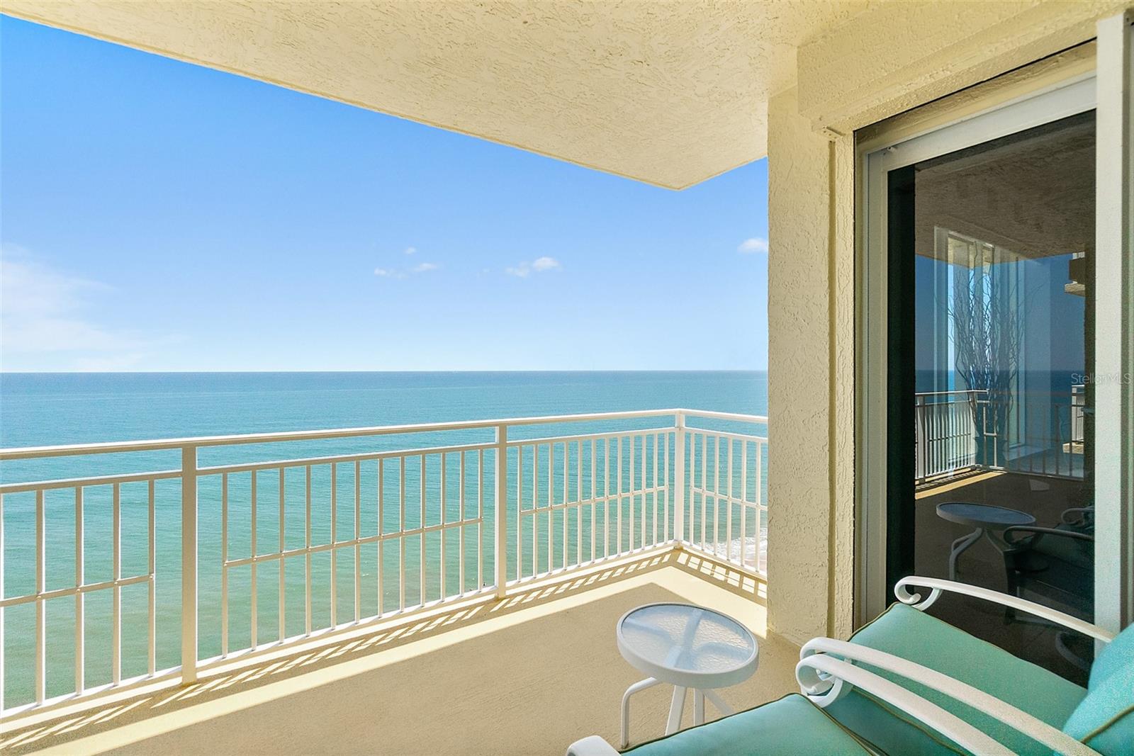 Image 17 of 44 For 2300 Atlantic Avenue 1402