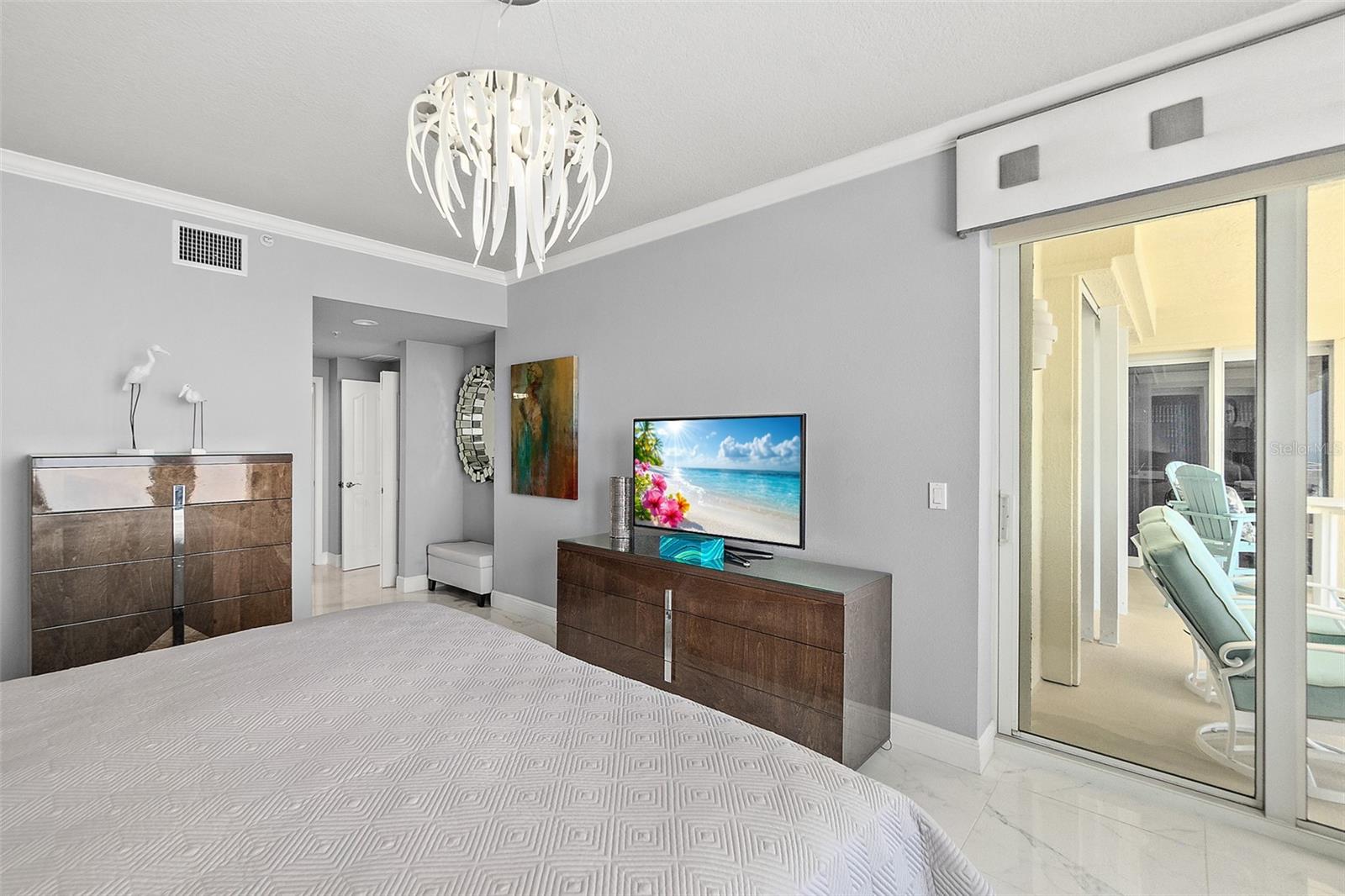 Image 4 of 44 For 2300 Atlantic Avenue 1402