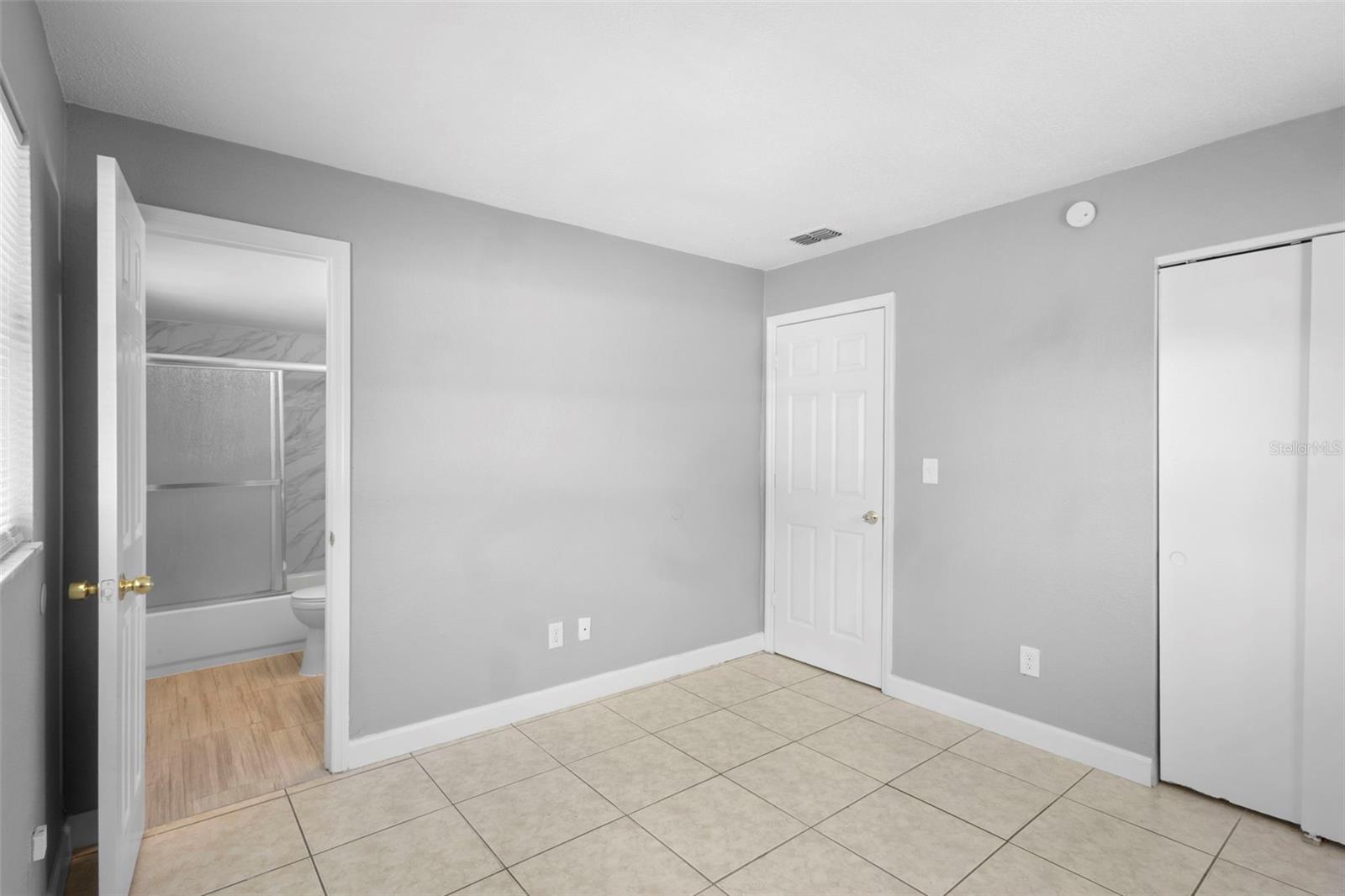 Image 19 of 30 For 1732 Ravenall Avenue