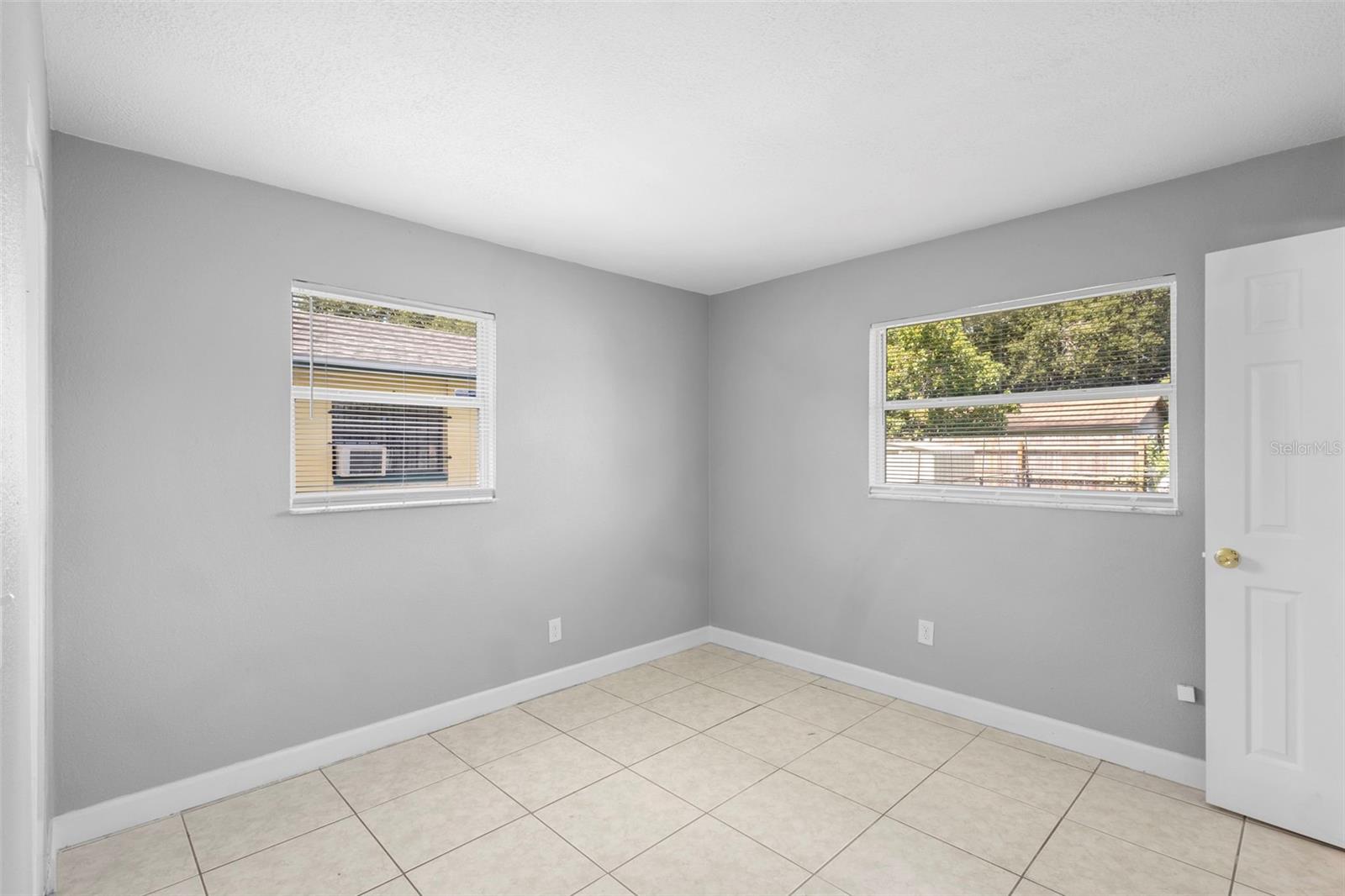 Image 20 of 30 For 1732 Ravenall Avenue