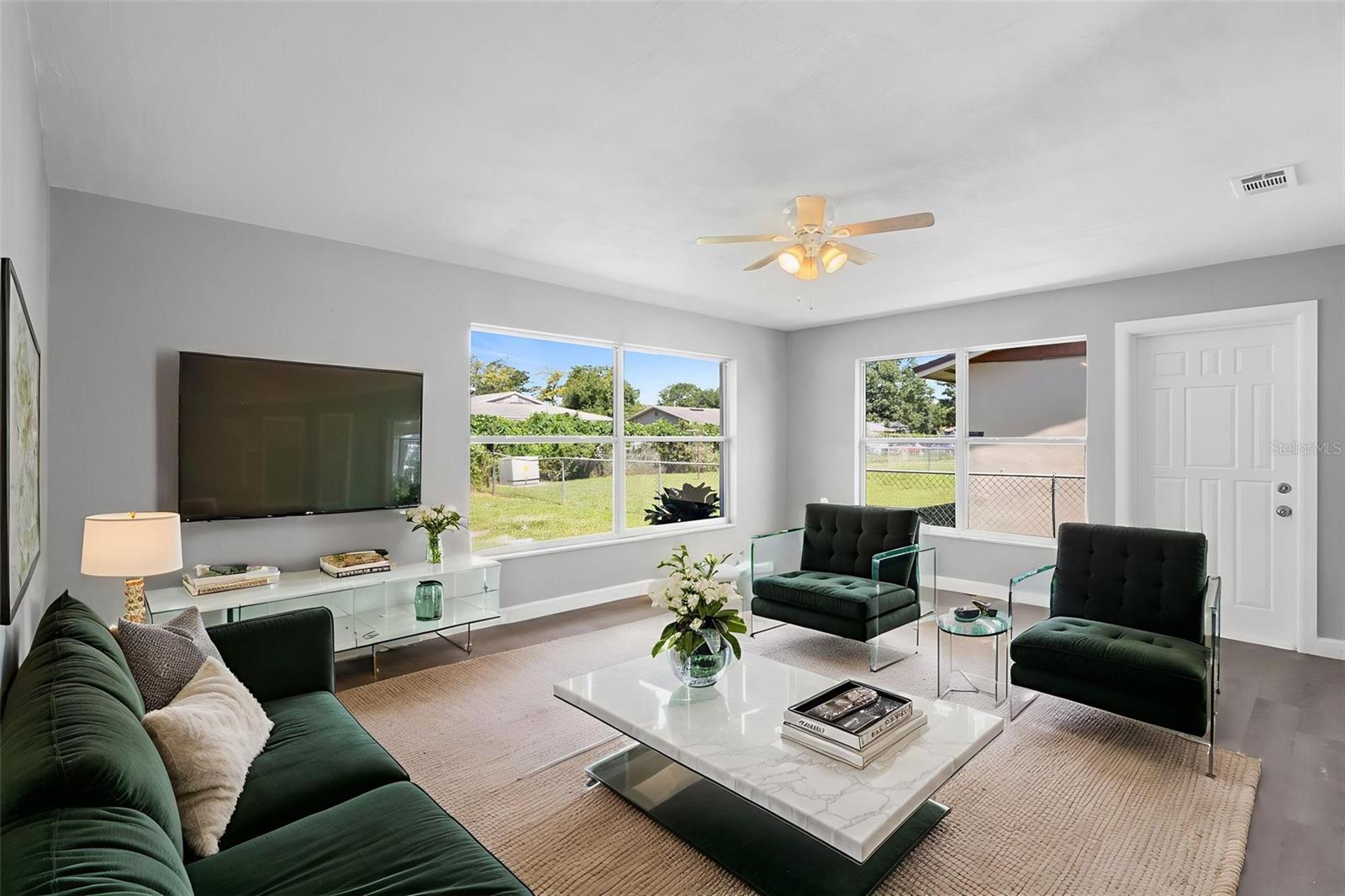 Image 3 of 30 For 1732 Ravenall Avenue