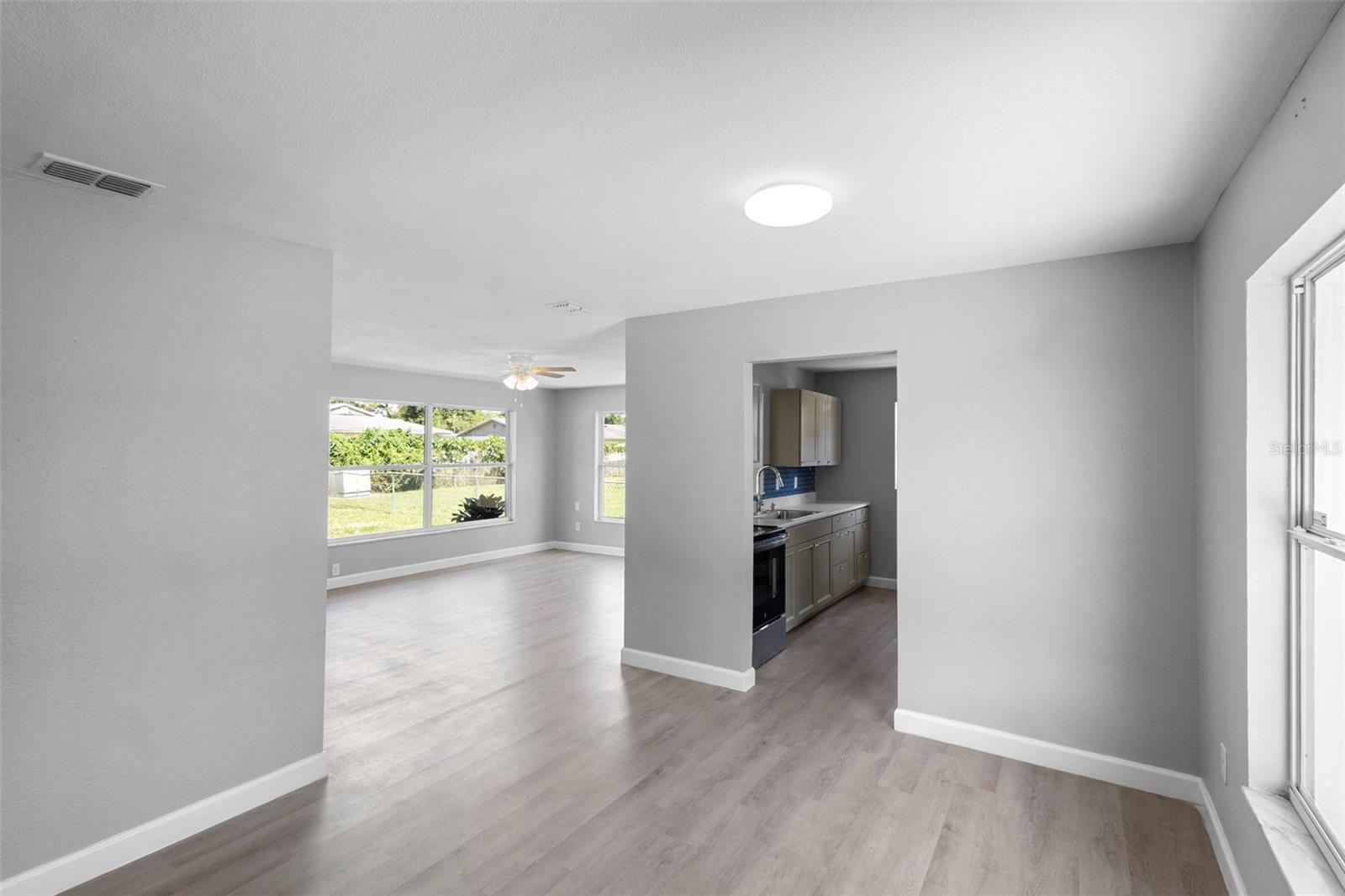 Image 9 of 30 For 1732 Ravenall Avenue