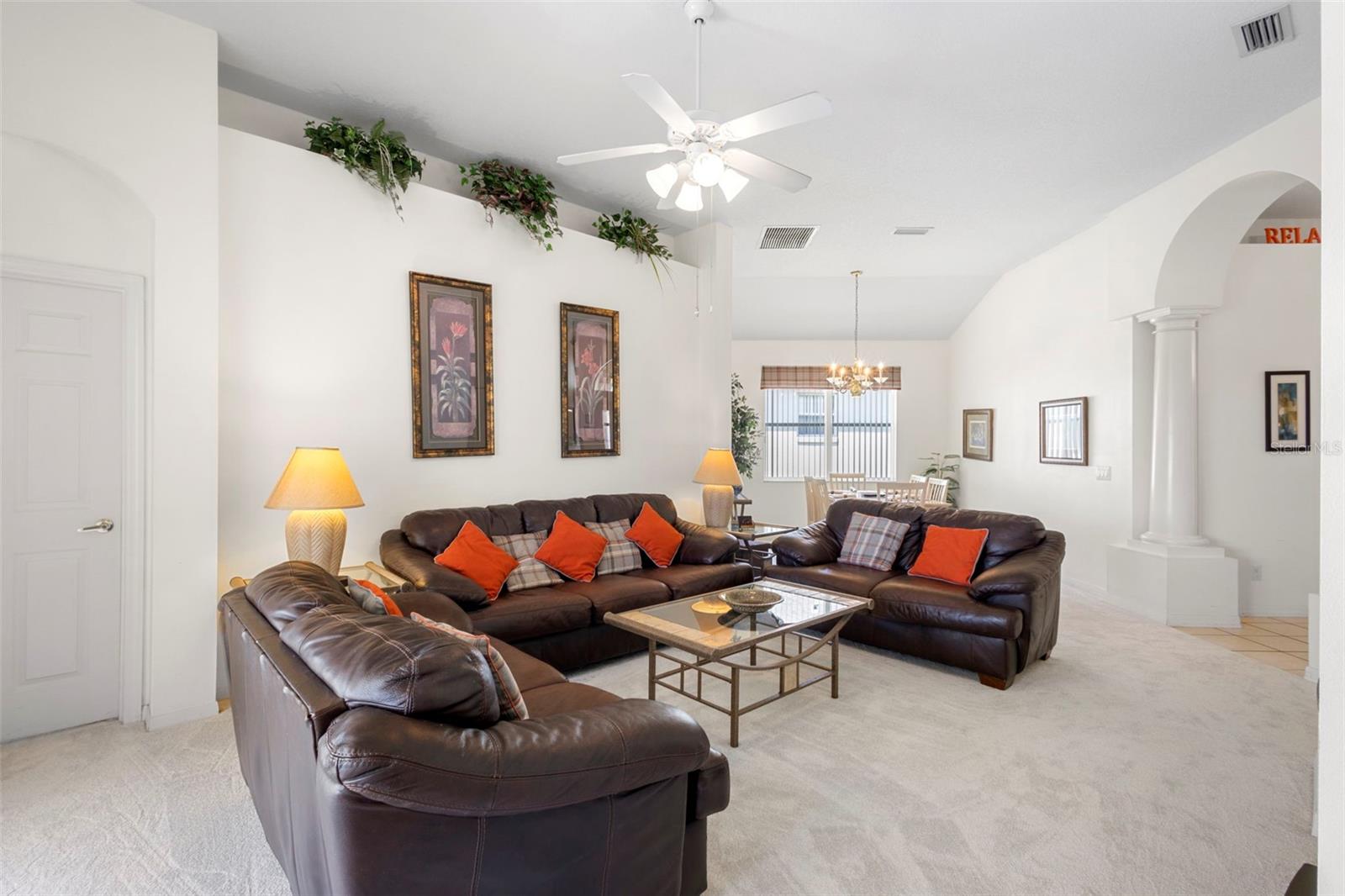 Image 11 of 56 For 253 Calabay Parc Boulevard