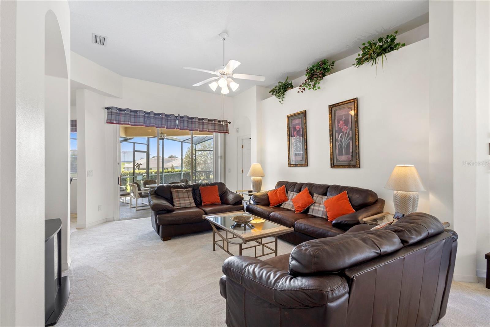 Image 12 of 56 For 253 Calabay Parc Boulevard