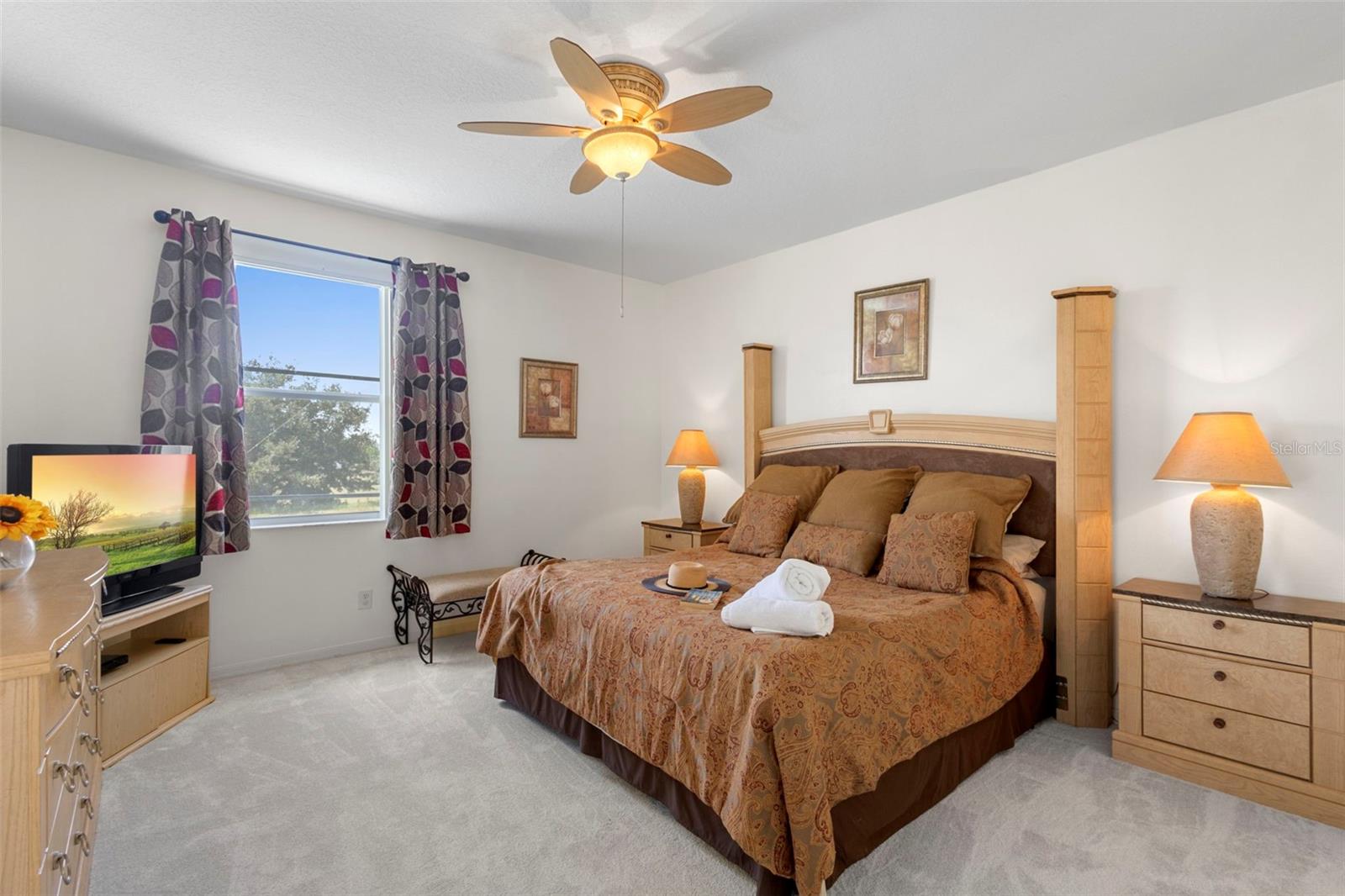 Image 3 of 56 For 253 Calabay Parc Boulevard