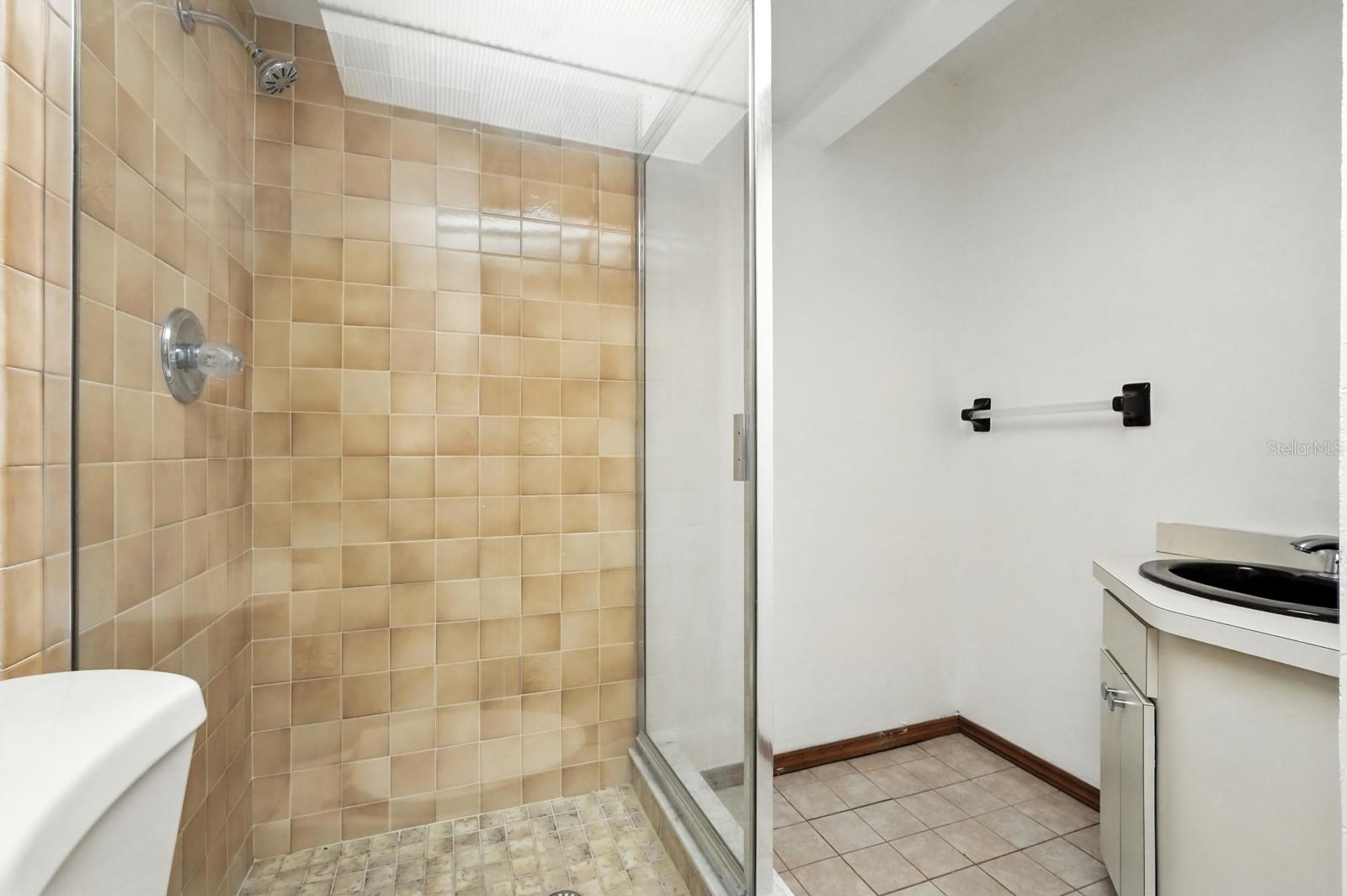 Image 11 of 27 For 905 Pelican Bay Drive