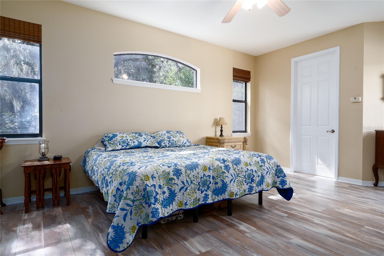 Image 14 of 47 For 2622 Carolyn Street