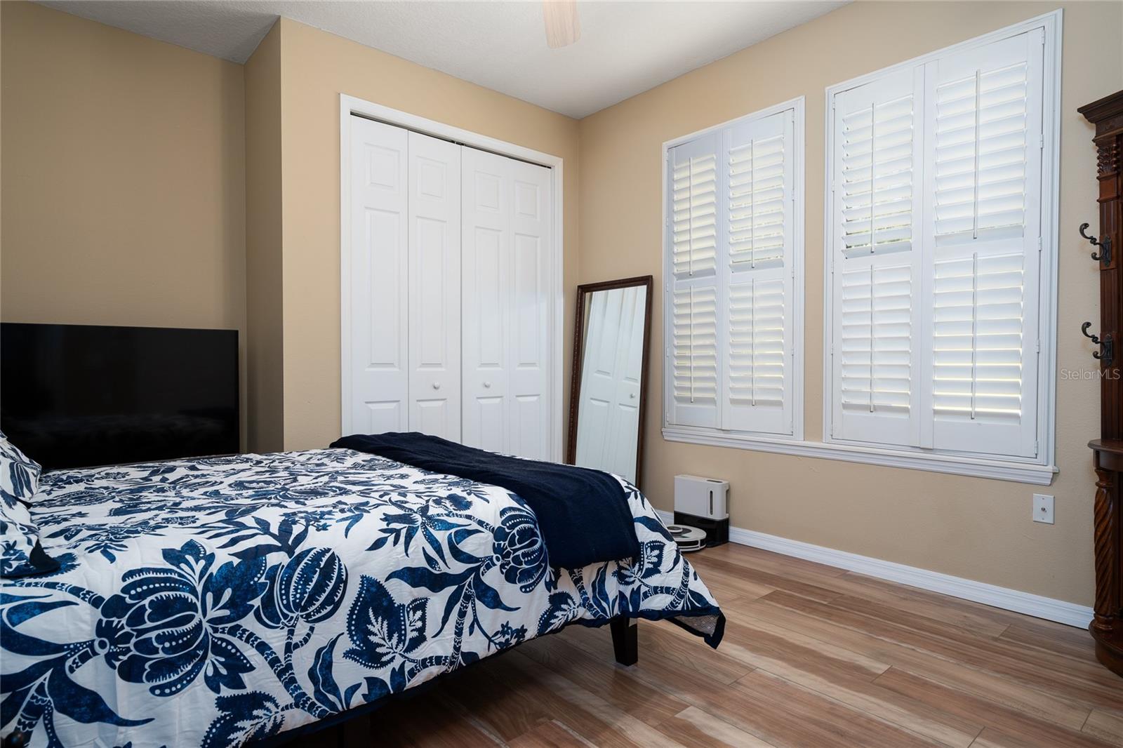 Image 18 of 47 For 2622 Carolyn Street