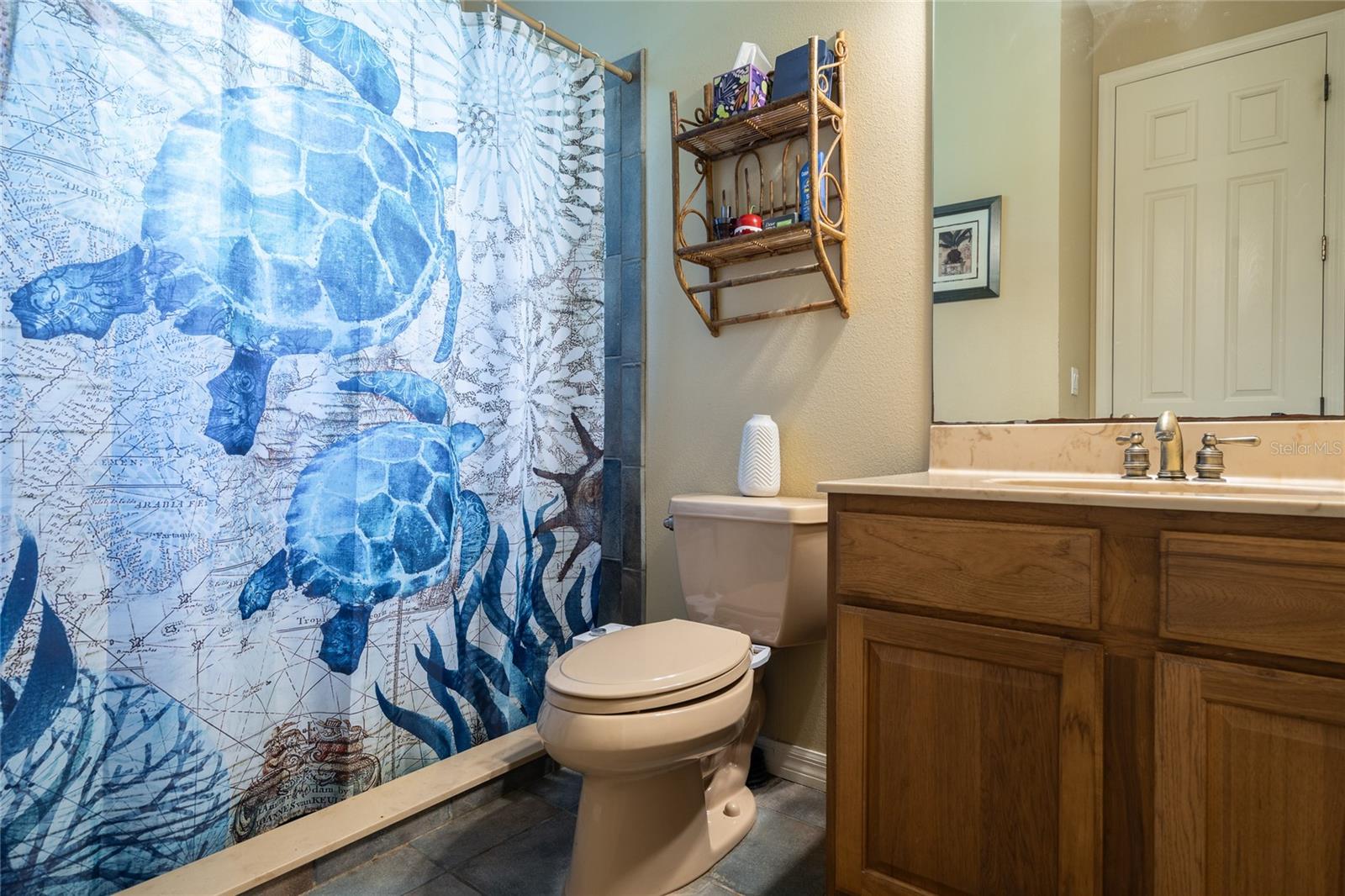 Image 22 of 47 For 2622 Carolyn Street