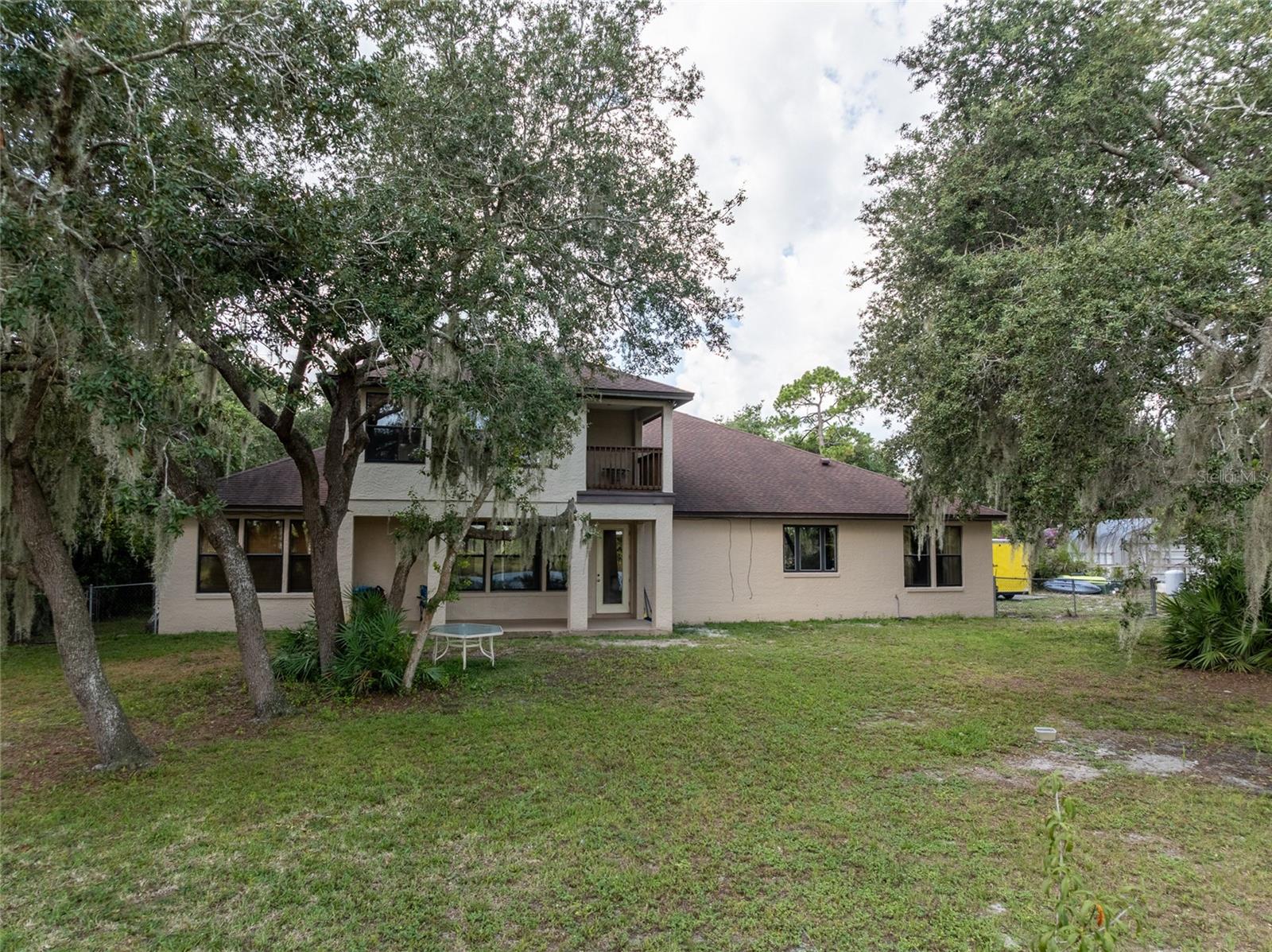 Image 33 of 47 For 2622 Carolyn Street