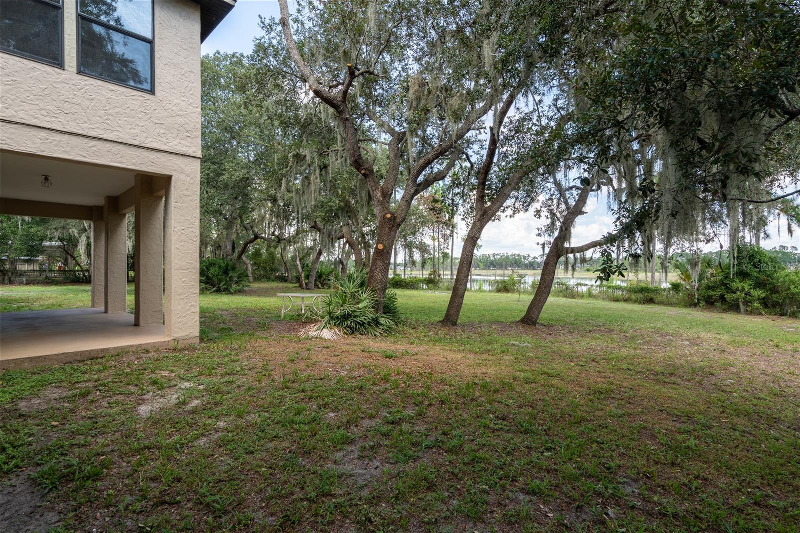 Image 34 of 47 For 2622 Carolyn Street