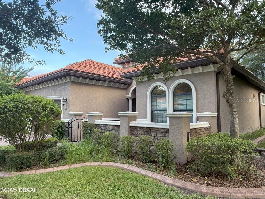 Image 2 of 46 For 76 Apian Way