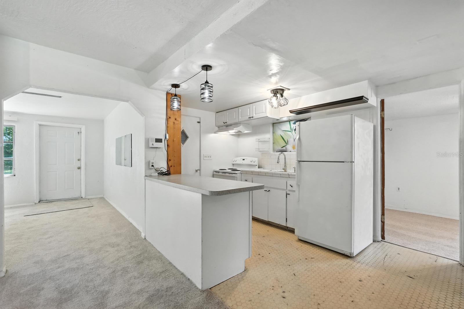 Image 10 of 46 For 740 Ridgewood Avenue