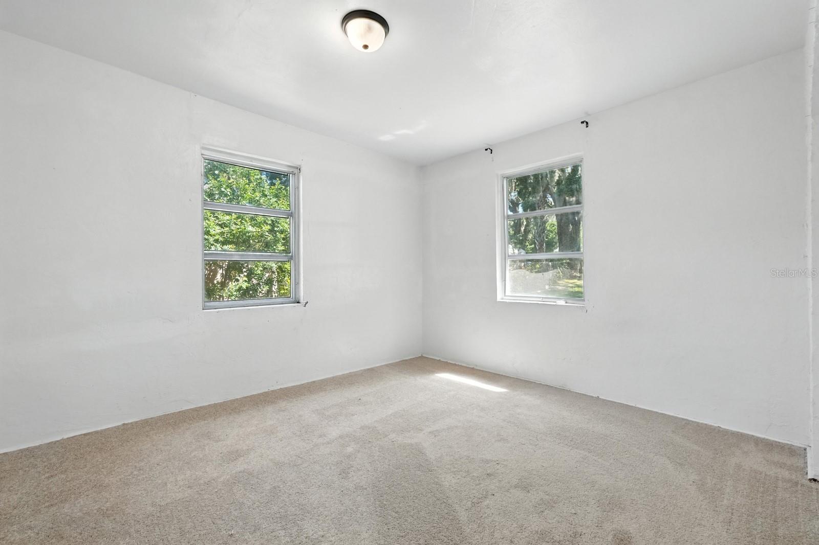 Image 19 of 46 For 740 Ridgewood Avenue