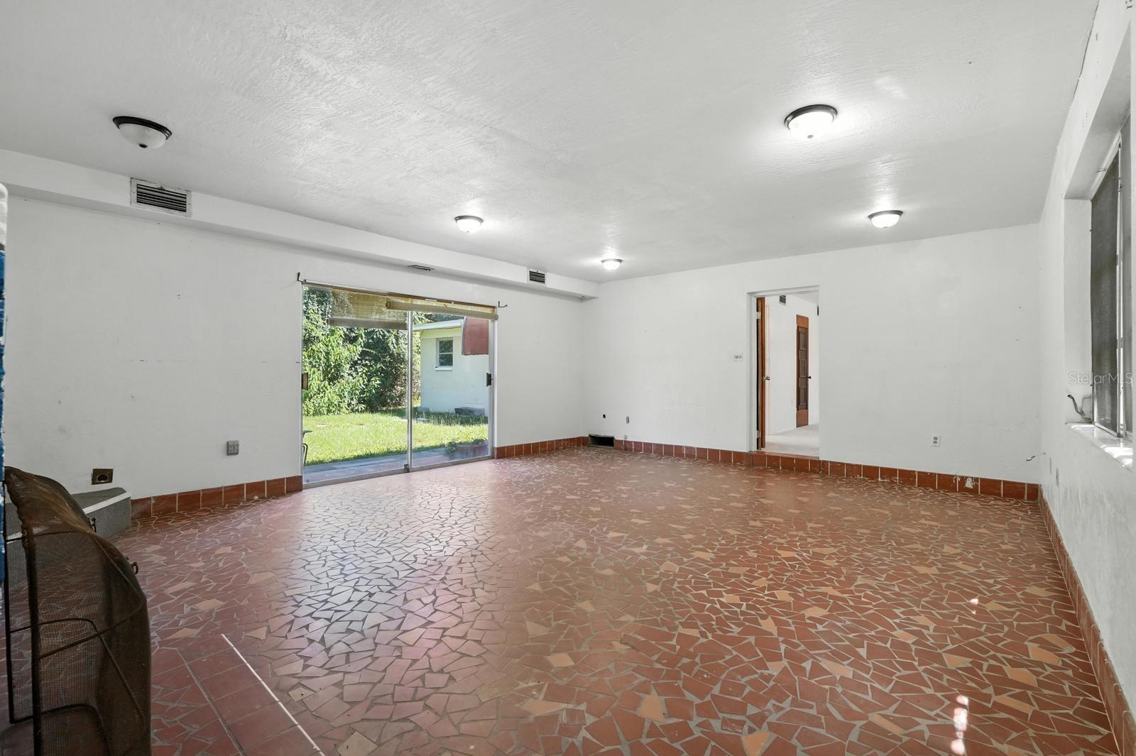 Image 32 of 46 For 740 Ridgewood Avenue