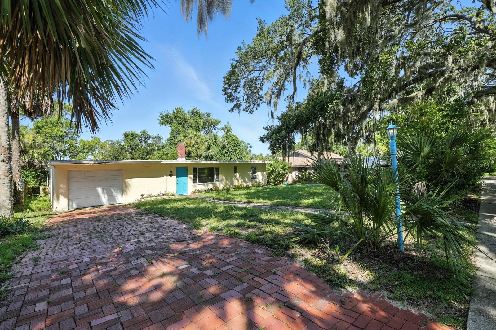 Image 4 of 46 For 740 Ridgewood Avenue