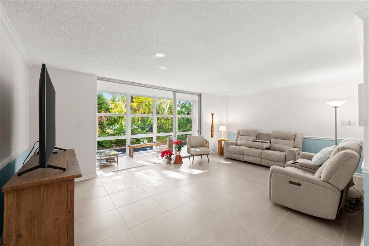 Image 5 of 44 For 1224 Peninsula Drive 104